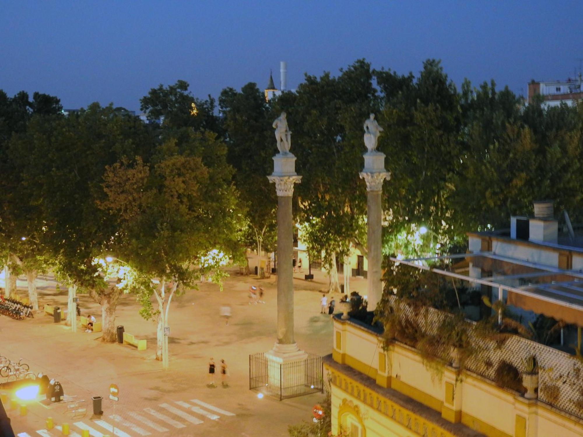 Apartamento En Sevilla Centro Con Vistas A La Plaza Alameda De Hercules - Hasta 7 Personas Esterno foto